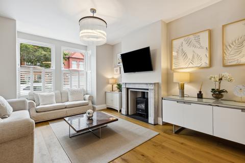 4 bedroom house to rent, Compton Crescent, London