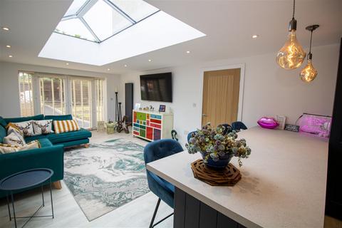 167 Maypole Lane, Birmingham, B14 4PJ