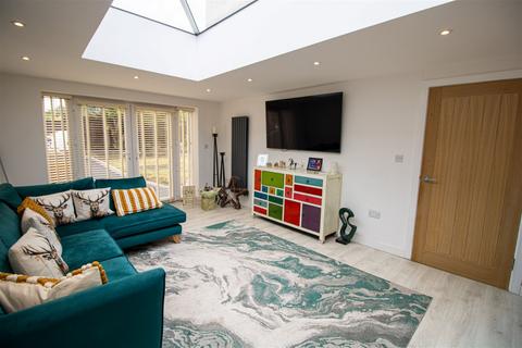 167 Maypole Lane, Birmingham, B14 4PJ