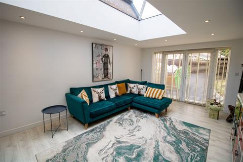 167 Maypole Lane, Birmingham, B14 4PJ