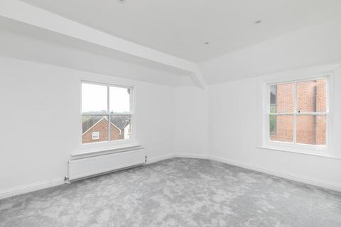 3 bedroom end of terrace house for sale, Winchester, SO23