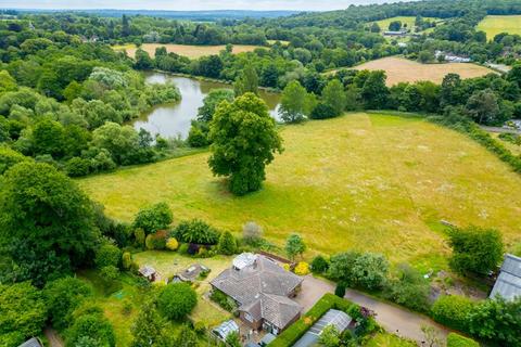 3 bedroom bungalow for sale, High Street, Godstone