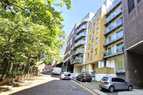 2 bedroom flat to rent, Tetty Way, Central Bromley BR1