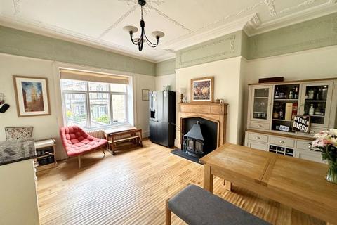 5 bedroom terraced house for sale, Heath Crescent, Savile Park, Halifax