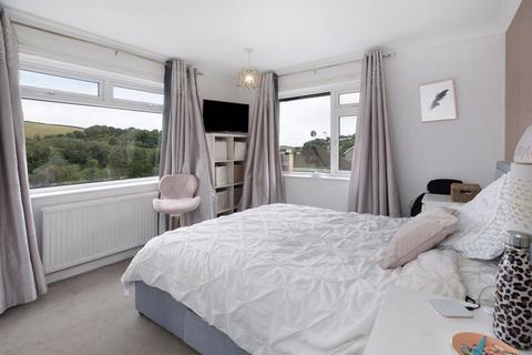8 Dart Bridge Road, Buckfastleigh, TQ11 0DY