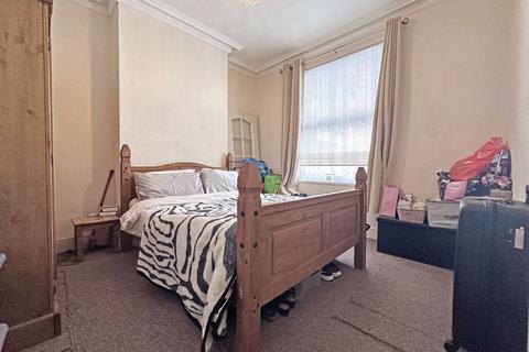 3 bedroom terraced house for sale, Oakwood Street, West Bromwich