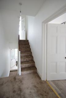 3 bedroom apartment to rent, Spacious 3 bed maisonette in a superb central location
