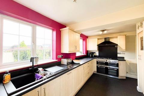 3 bedroom semi-detached house for sale, Halston Road, Burntwood, WS7 2DY