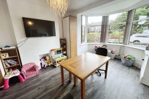 3 bedroom terraced house for sale, Chorley Old Road, Heaton