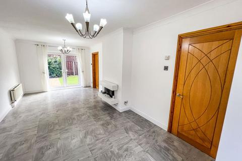 3 bedroom house for sale, Ripon Avenue, Whitefield, M45 NO CHAIN, IDEAL BUY TO LET OR 1ST HOME