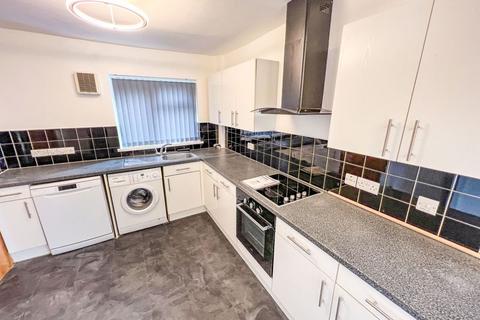 3 bedroom house for sale, Ripon Avenue, Whitefield, M45 NO CHAIN, IDEAL BUY TO LET OR 1ST HOME