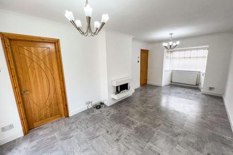 3 bedroom house for sale, Ripon Avenue, Whitefield, M45 NO CHAIN, IDEAL BUY TO LET OR 1ST HOME
