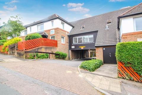 1 bedroom retirement property for sale, Beechwood Gardens, Caterham