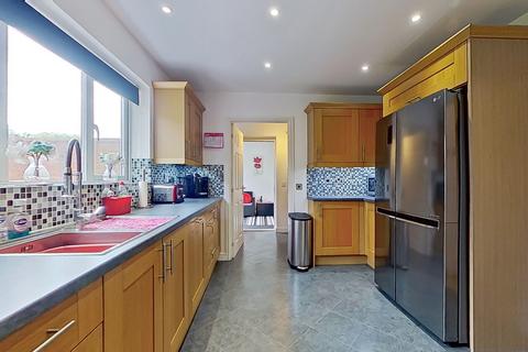 26 Fasson Close, Tamworth, B77 1GJ