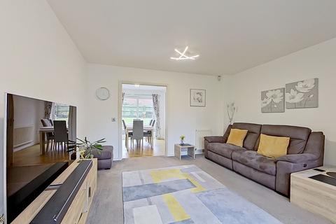 26 Fasson Close, Tamworth, B77 1GJ
