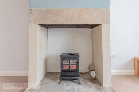 2 bedroom terraced house to rent, Clough Gate, Grange Moor, Wakefield, West Yorkshire, WF4
