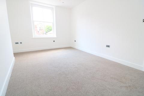 2 bedroom apartment to rent, North Street, Dorking