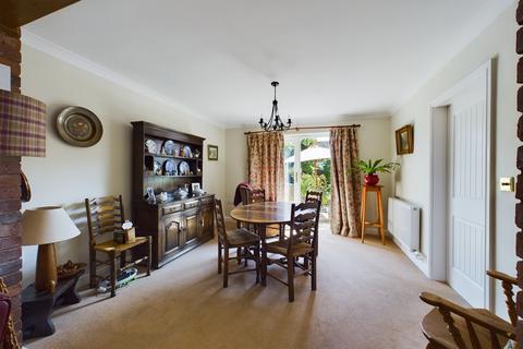 3 bedroom detached house for sale, Westmead Road, Barton Under Needwood