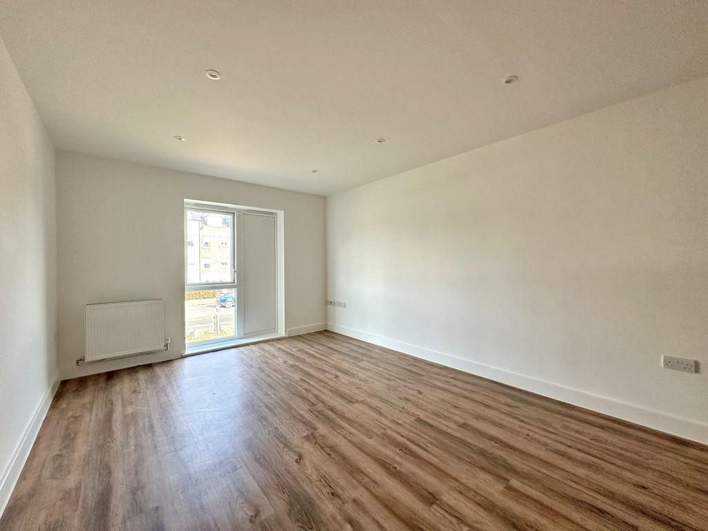 Kitchen living space (1)