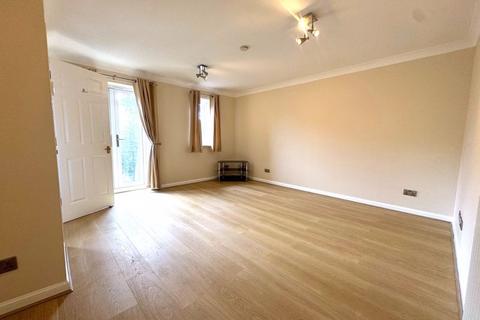 2 bedroom apartment to rent, Wesley Avenue, London