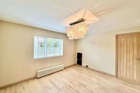 43 Abbots Way, Ayr, KA7 4JH