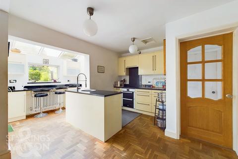 3 bedroom detached house for sale, Strumpshaw Road, Brundall, Norwich