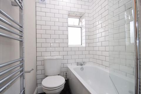 54a Crossmead Avenue, Greenford, UB6 9TZ