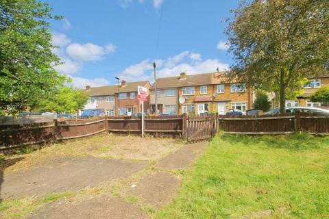 54a Crossmead Avenue, Greenford, UB6 9TZ