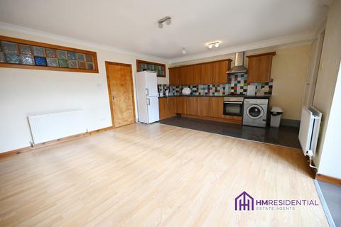 2 bedroom flat to rent, Heaton Road, Heaton NE6