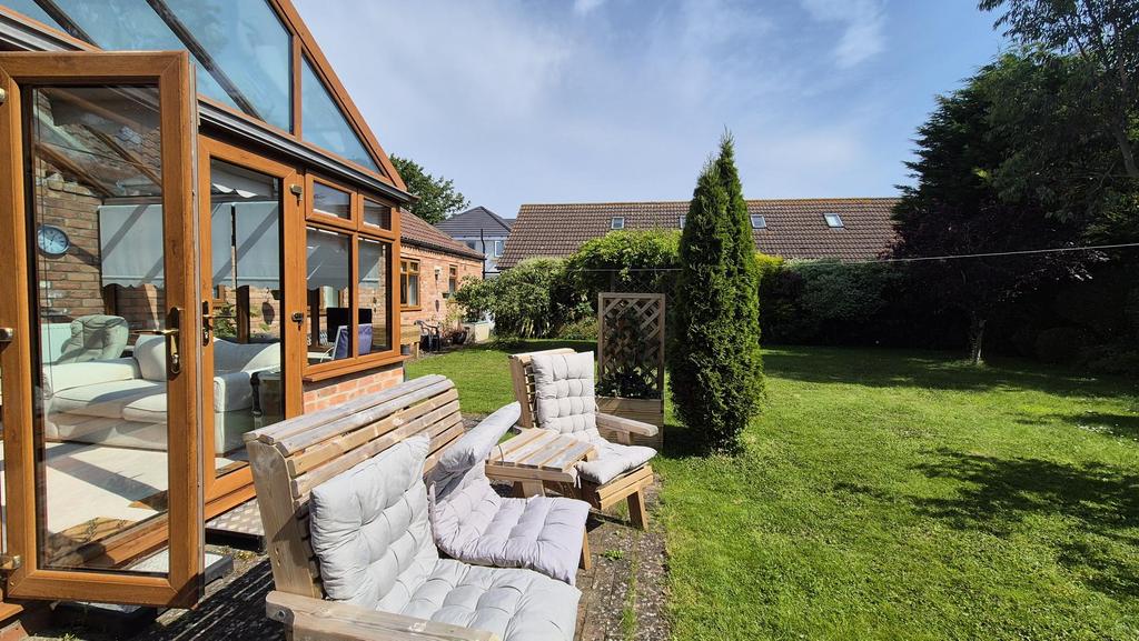 Waddington, Lincoln 4 bed bungalow to rent £1,500 pcm (£346 pw)