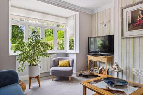 72 Green Lane, Worcester Park, KT4 8AR
