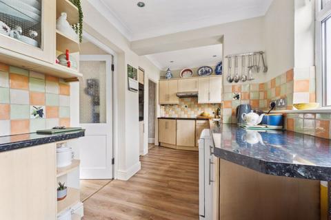 72 Green Lane, Worcester Park, KT4 8AR