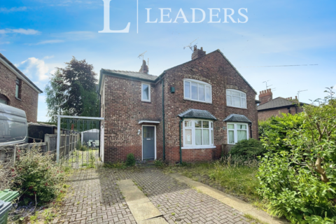 3 bedroom semi-detached house to rent, Weller Avenue, Manchester, M21