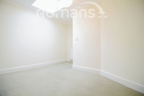 2 bedroom apartment to rent, Queens Road