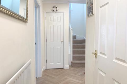 3 bedroom townhouse to rent, Santa Cruz Drive, Sovereign Harbour South, Eastbourne, East Sussex