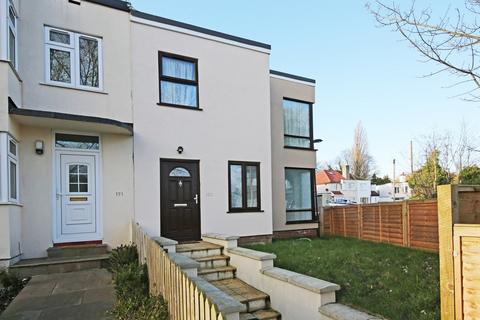 4 bedroom end of terrace house to rent, Addington Road, South Croydon CR2
