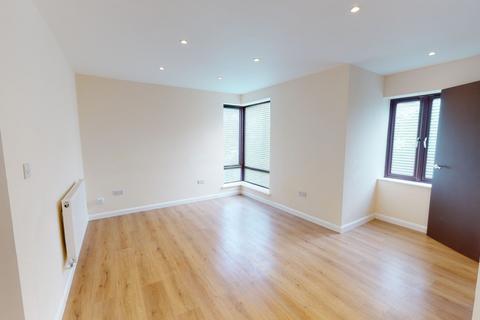 4 bedroom end of terrace house to rent, Addington Road, South Croydon CR2