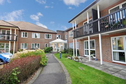 1 bedroom retirement property for sale, Fernlea Avenue, Ferndown BH22