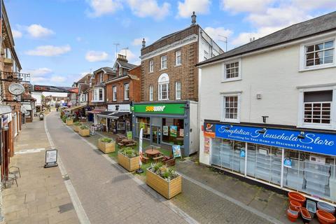 1 bedroom apartment for sale, High Street, Leatherhead, Surrey