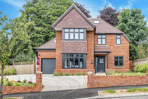 6 bedroom detached house for sale, North Down, Sanderstead, Surrey, CR2 9PB