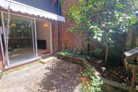 2 bedroom apartment for sale, High Street, Bembridge, Isle of Wight, PO35 5SN