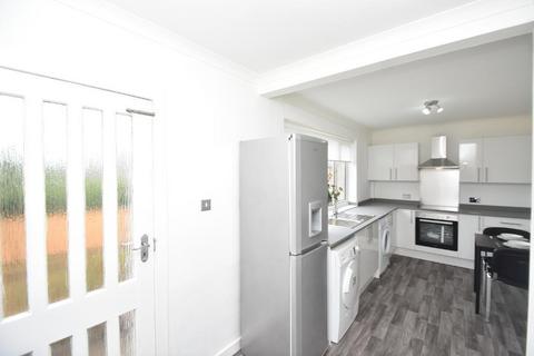 4 Lyle Square, Milngavie, Glasgow, G62 7BW