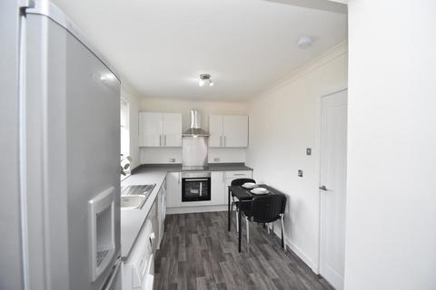 4 Lyle Square, Milngavie, Glasgow, G62 7BW