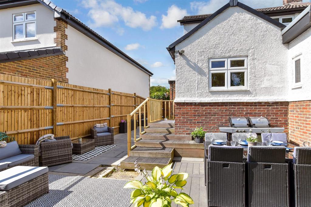 Patio / Decking