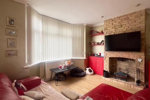 2 bedroom semi-detached house for sale, Kingston Road, Round Green, Luton, Bedfordshire, LU2 7SA