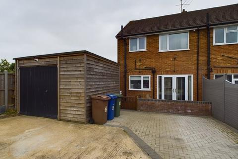 3 bedroom end of terrace house for sale, Larkswood Road, Corringham, SS17