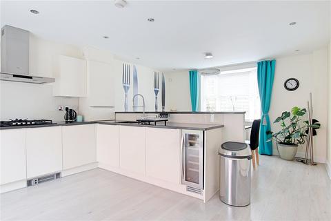 4 Alexander Avenue, Angmering, Littlehampton, BN16 4PQ