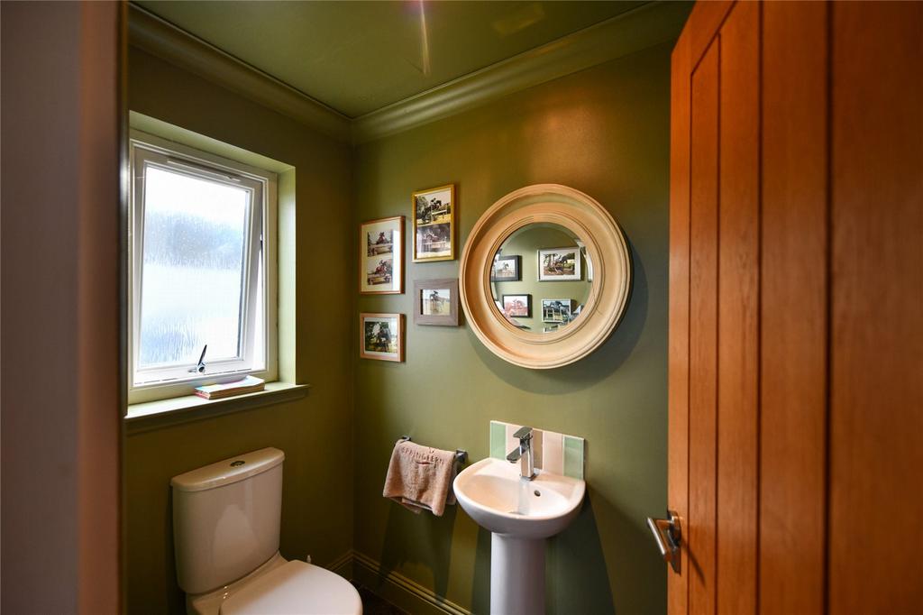 WC Cloakroom
