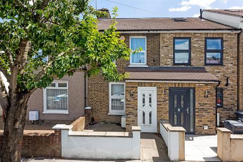 2 bedroom terraced house for sale, Furze Road, Thornton Heath, CR7