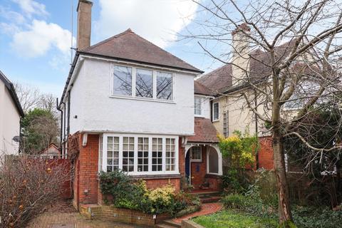 undefined, Portsmouth Road, Thames Ditton, Surrey, KT7
